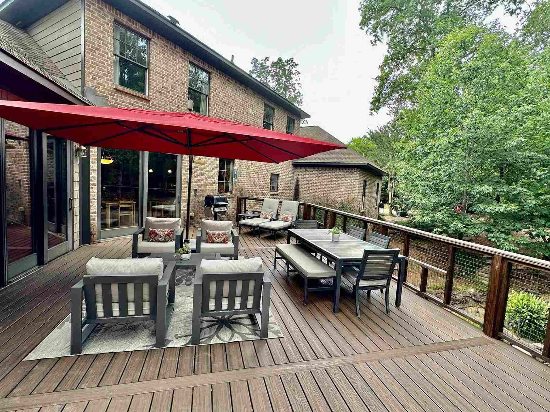 Richard Trex Tropical Spiced Rum Compsite Decking Hog Wire Railing Custom Deck Bir